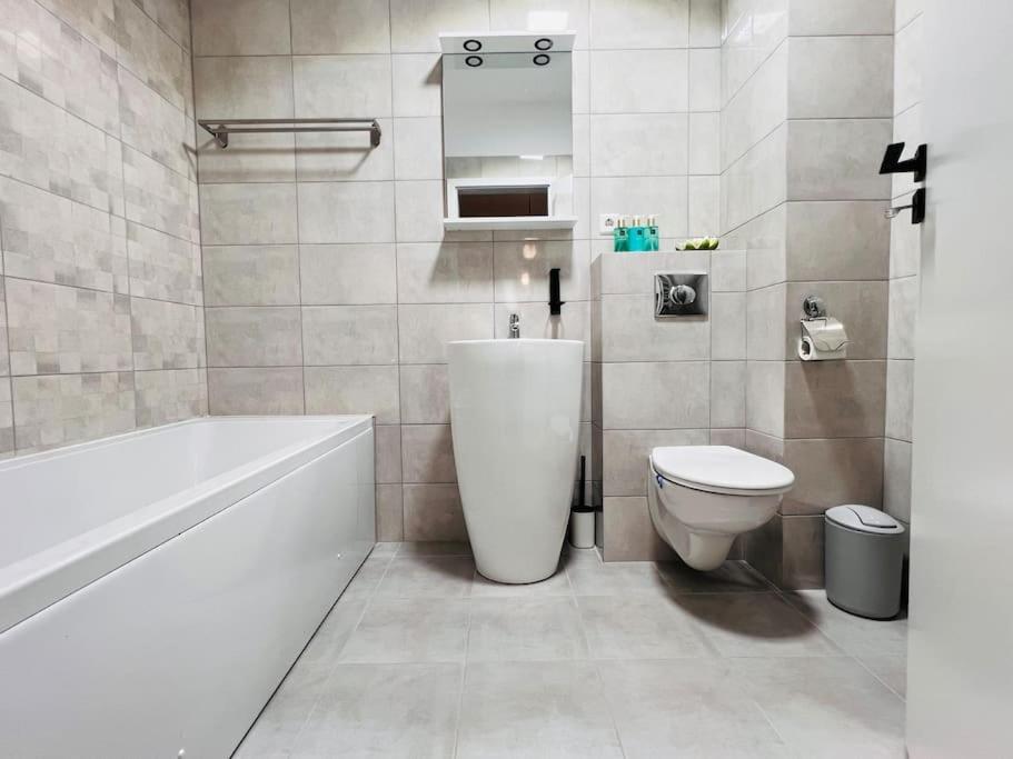 Stylish Urban Studio, Sky Garden * Bucarest