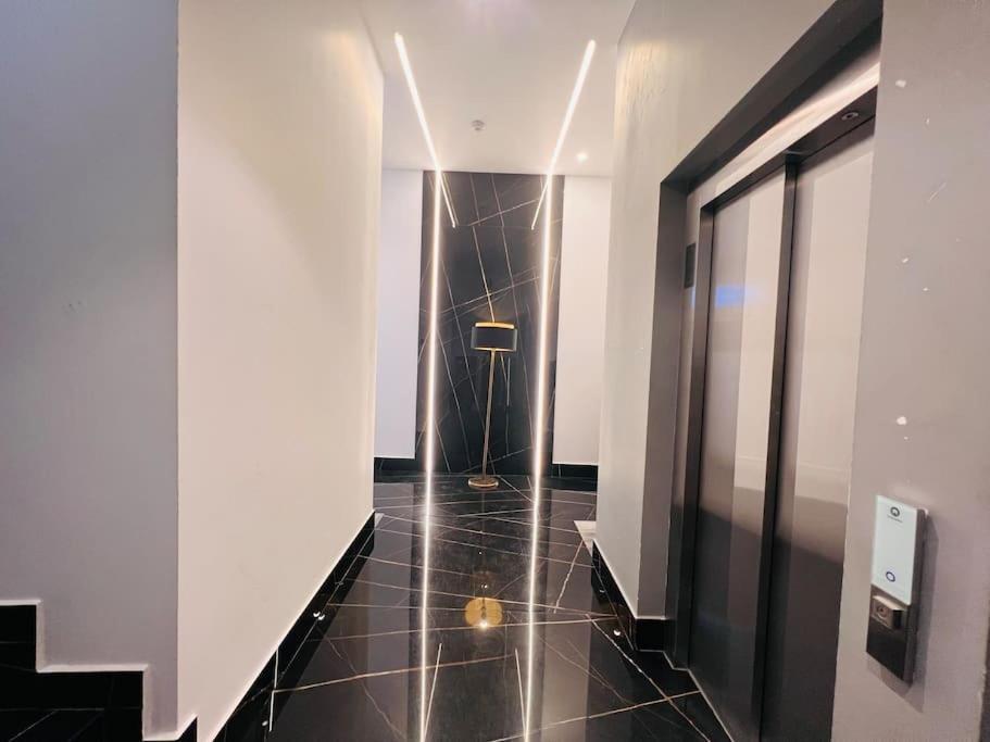 Stylish Urban Studio, Sky Garden Appartamento